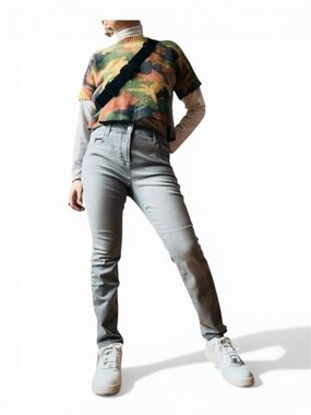 ★ Old Navy Women’s “Rockstar Built-In Sculpt” Jeans Size 12 Petite - Gray ★